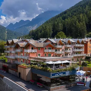 4* Aparthotel Adamello